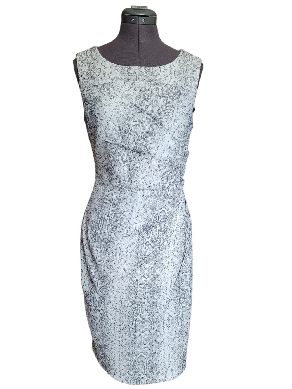 Frank Lyman Design Snake-Print Sleeveless Midi Dress in Gray and White